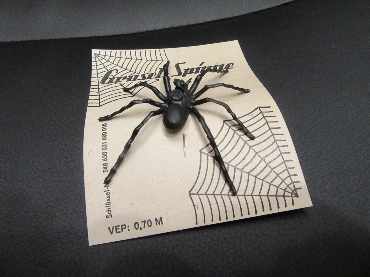 Halloween Spider Decoration – Creepy Spider Prop for Halloween Party, Haunted House & Horror Decor